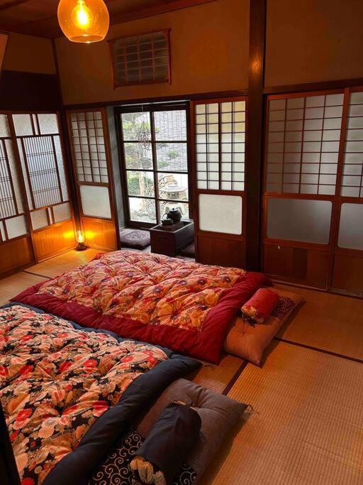 Old Japanese House Hotel Tondabayashi Bagian luar foto
