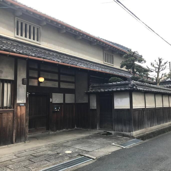 Old Japanese House Hotel Tondabayashi Bagian luar foto