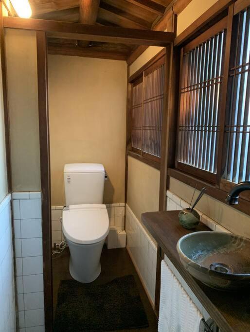 Old Japanese House Hotel Tondabayashi Bagian luar foto